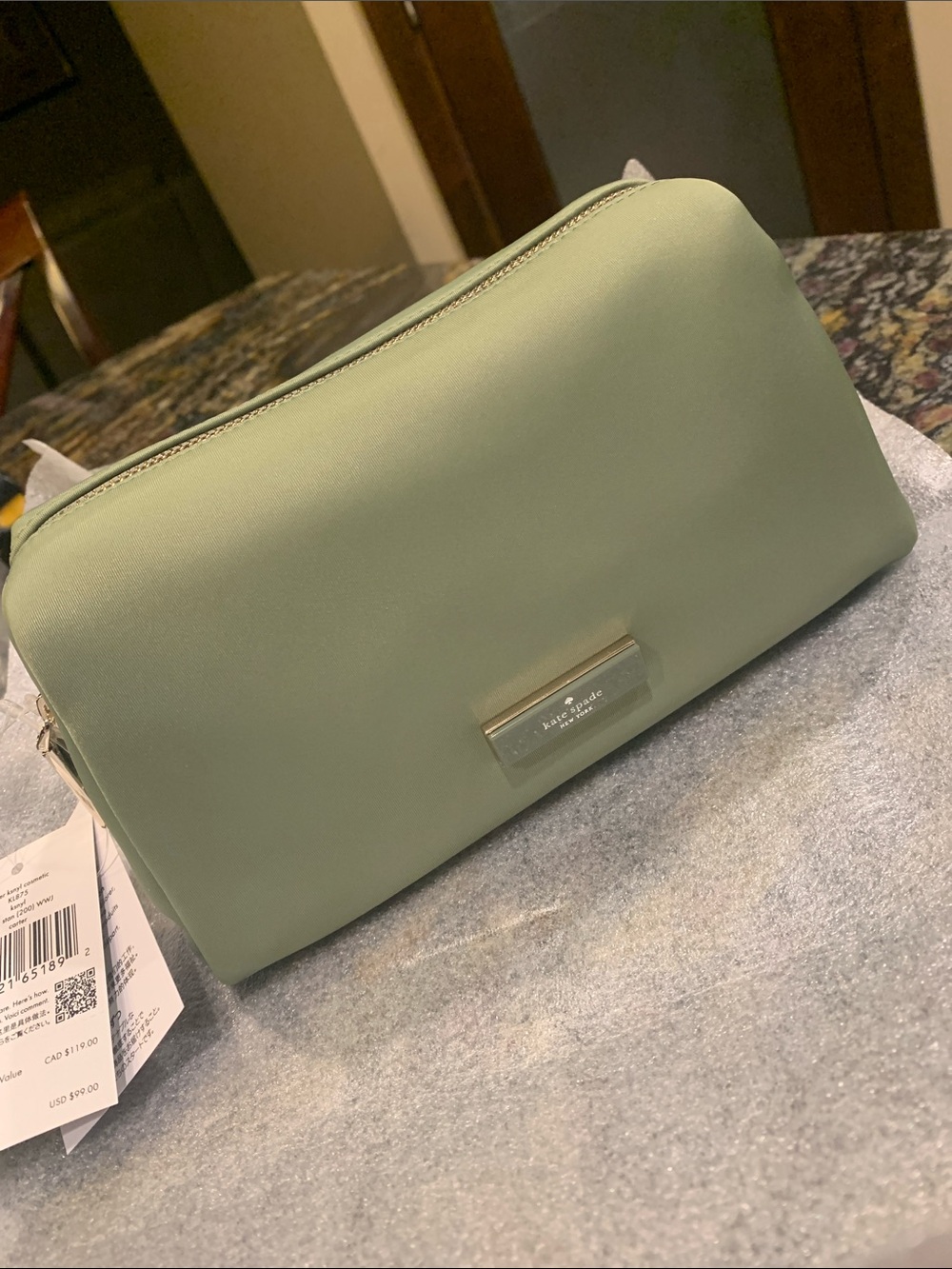Kate Spade Carter Nylon Cosmetic Pouchlight olive green cosmetic pouch